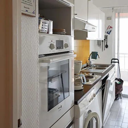 Three-bedroom Holiday In Jerup 6 *